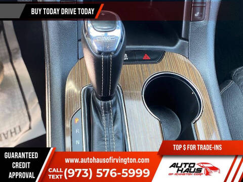 2017 GMC Acadia SLE-2