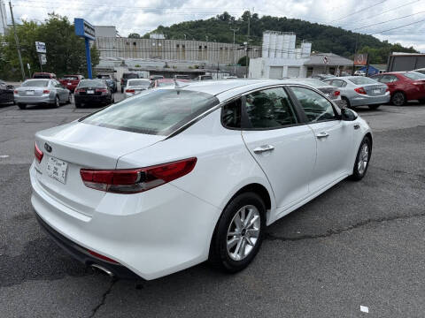 2017 Kia Optima LX
