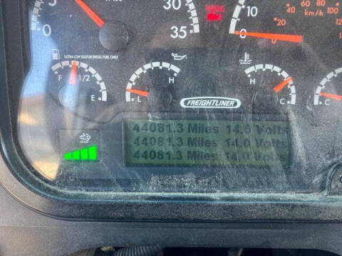 2016 Freightliner MT45 Chassis