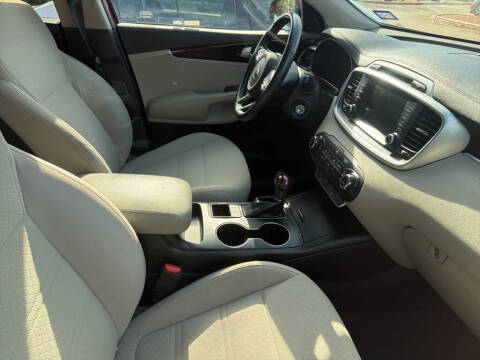 2018 Kia Sorento LX V6