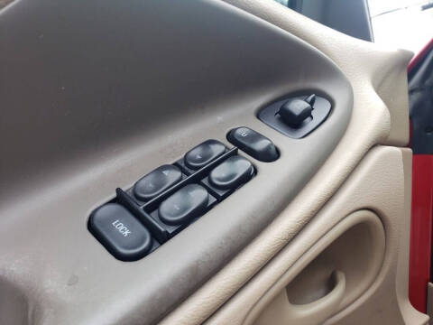 2004 Ford Mustang Deluxe