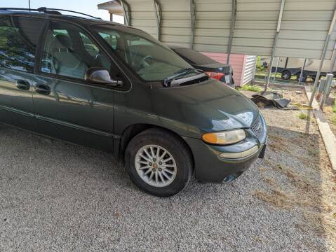 2000 Chrysler Town and Country for sale at Halstead Motors LLC in Halstead KS