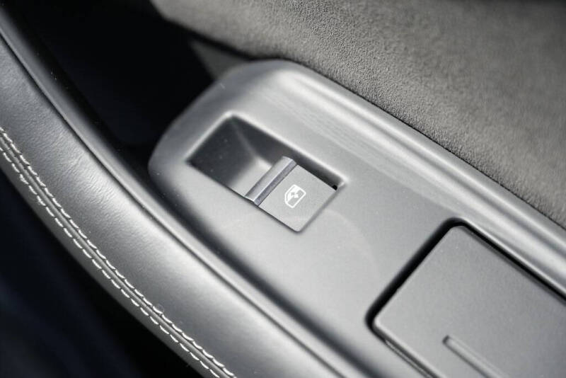 2022 Audi SQ7 4.0T quattro Premium Plus