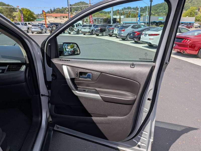 2013 Ford Edge SE