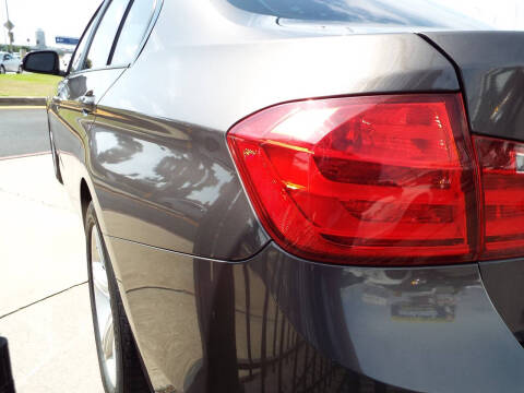 2012 BMW 3 Series 328i