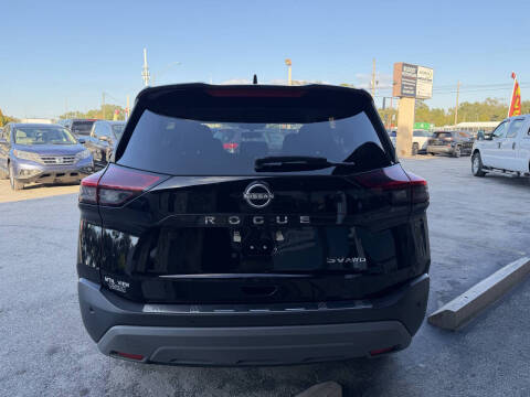 2022 Nissan Rogue SV