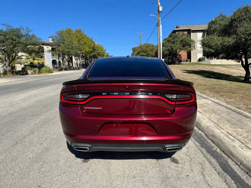 2019 Dodge Charger SXT