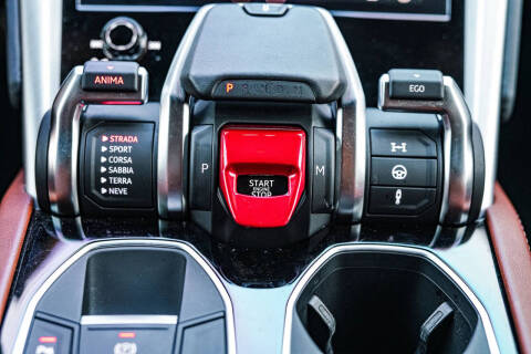 2020 Lamborghini Urus