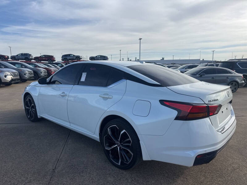 2023 Nissan Altima 2.5 SR