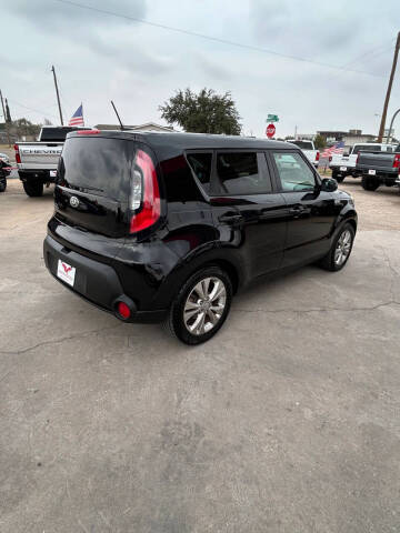 2015 Kia Soul +
