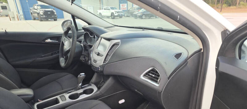 2017 Chevrolet Cruze LS Auto