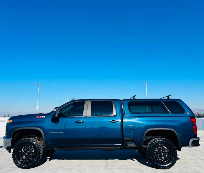 2022 Chevrolet Silverado 2500HD LT photo 8