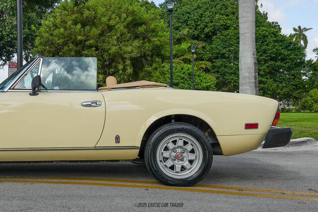 1982 FIAT 2000 Spider