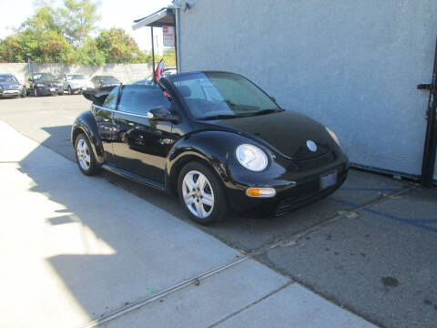 2004 Volkswagen New Beetle Convertible for sale at Unique Plaza Auto Sales in Sacramento CA