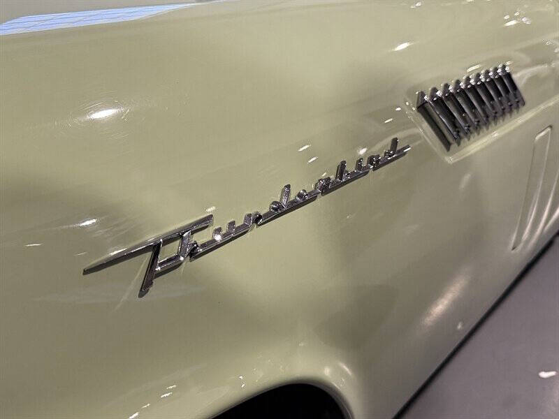1957 Ford Thunderbird 13