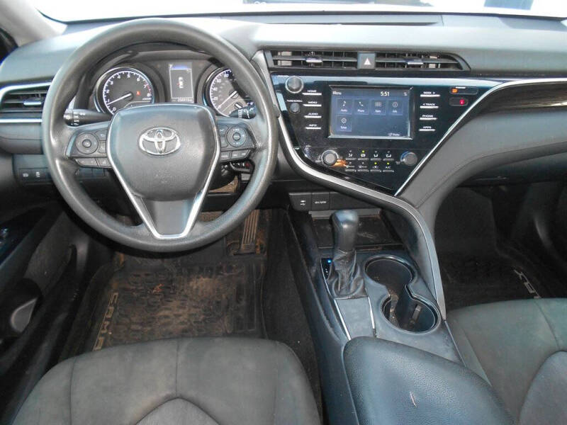 2018 Toyota Camry LE