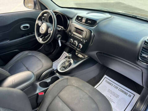 2015 Kia Soul +
