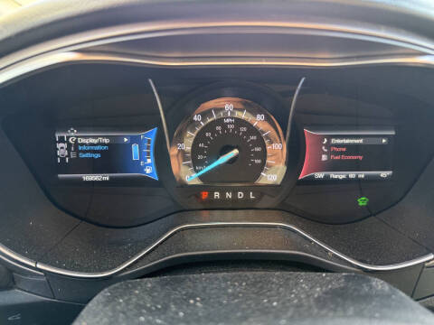 2017 Ford Fusion Hybrid SE