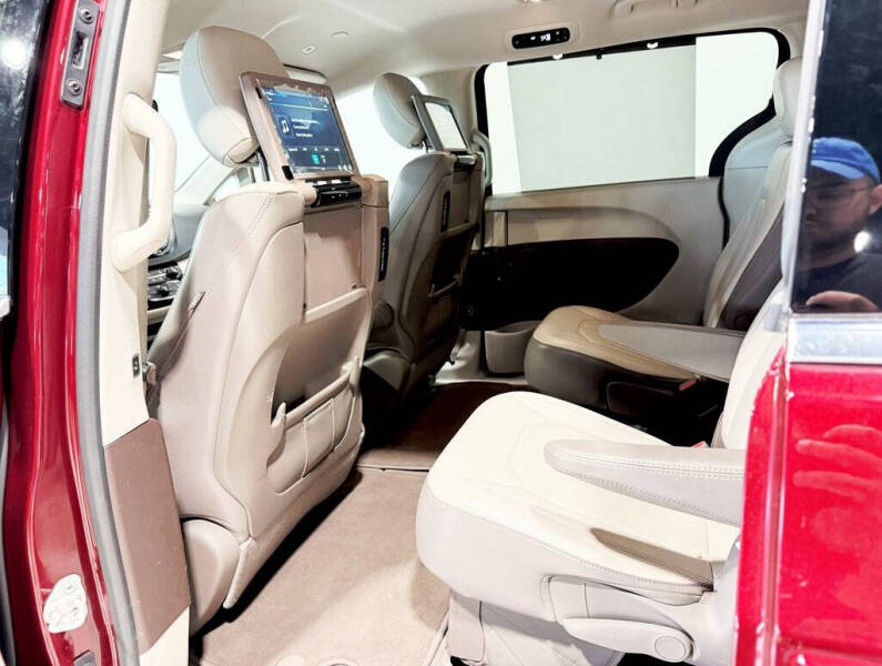 2018 Chrysler Pacifica Touring L Plus