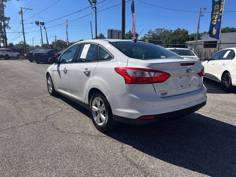 2013 Ford Focus SE