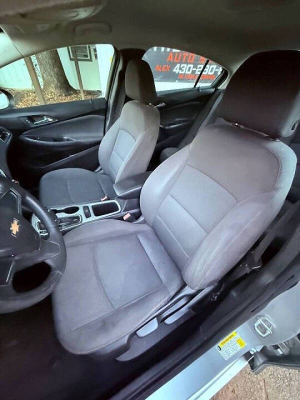 2018 Chevrolet Cruze LS Auto