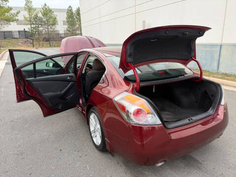 2010 Nissan Altima 3.5 SR