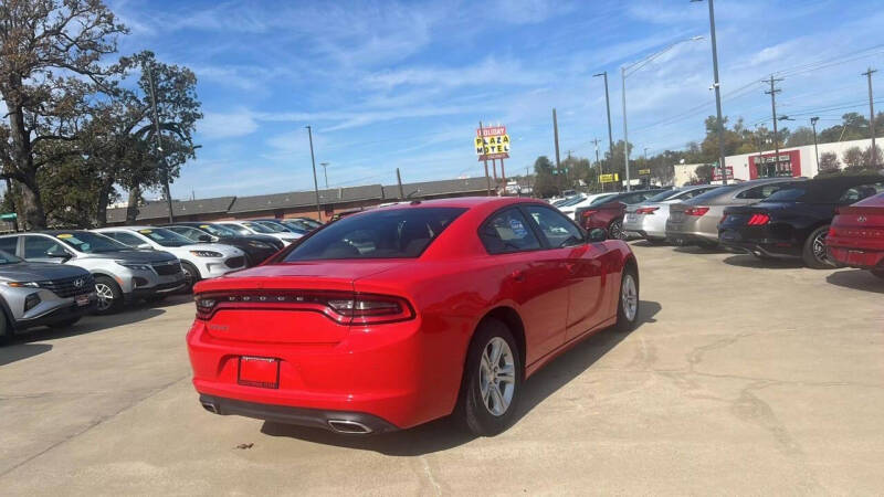 2022 Dodge Charger SXT photo 6