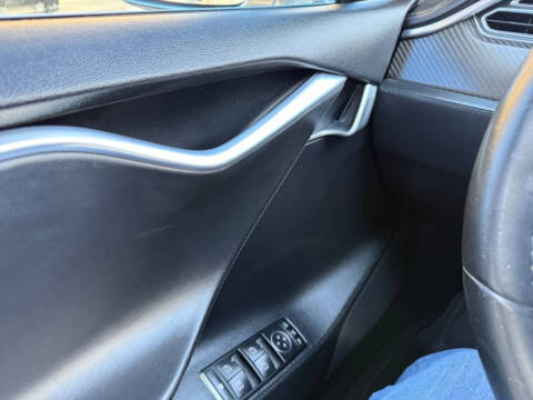 2013 Tesla Model S Performance