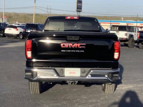 2025 GMC Sierra 1500 Pro
