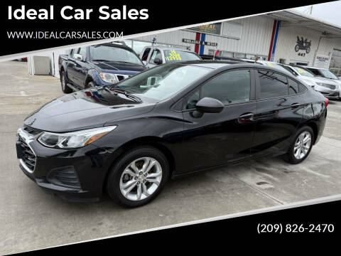 2019 Chevrolet Cruze for sale at Ideal Car Sales in Los Banos CA