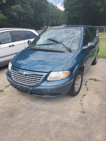 2002 Chrysler Voyager for sale at Williams Auto Finders in Durham NC