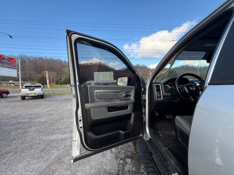 2017 RAM 1500 Big Horn