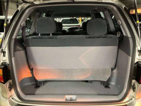 2000 Toyota Estima Factory RHD