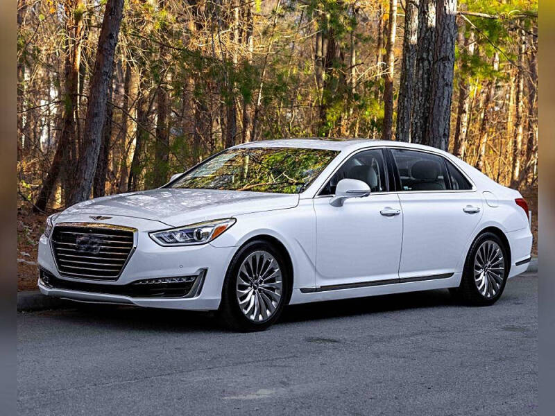 2017 Genesis G90