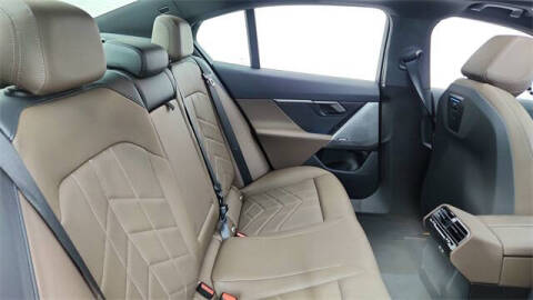 2025 BMW 5 Series 530i xDrive