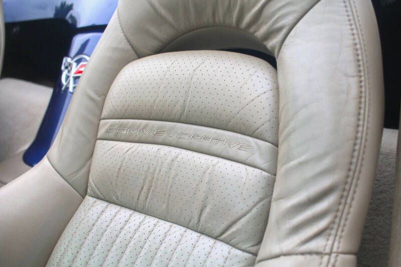 2004 Chevrolet Corvette