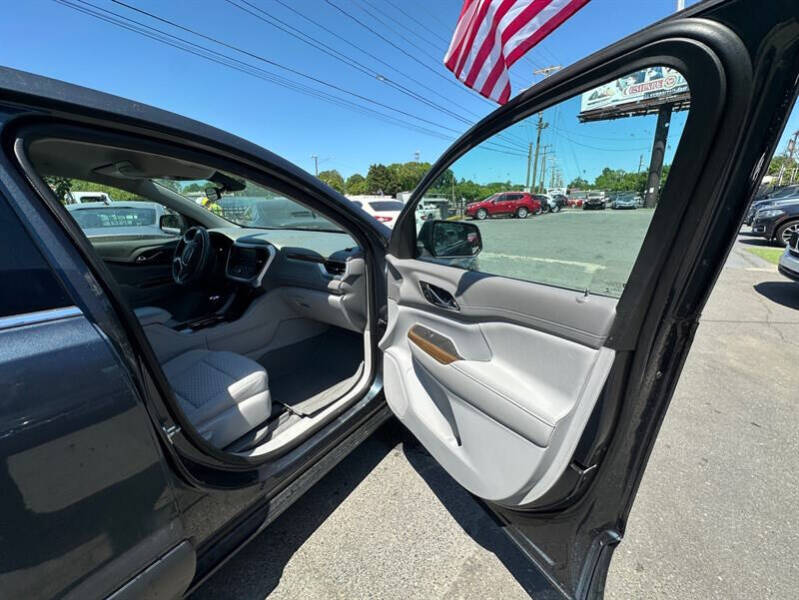 2019 GMC Acadia SLE-1