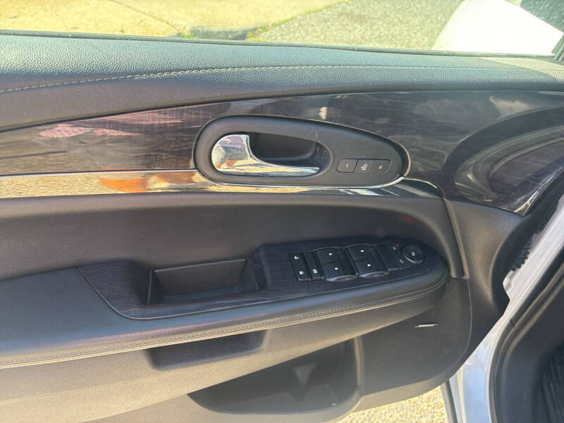 2017 Buick Enclave Leather