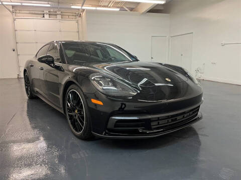 2018 Porsche Panamera 4