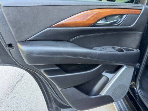 2017 Cadillac Escalade Luxury