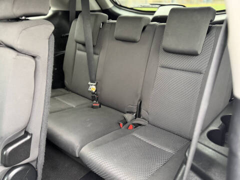 2016 Toyota Highlander LE