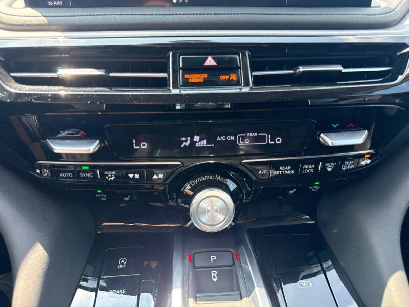 2025 Acura MDX w/Tech
