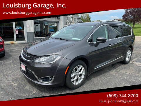 2020 Chrysler Pacifica for sale at Louisburg Garage, Inc. in Cuba City WI