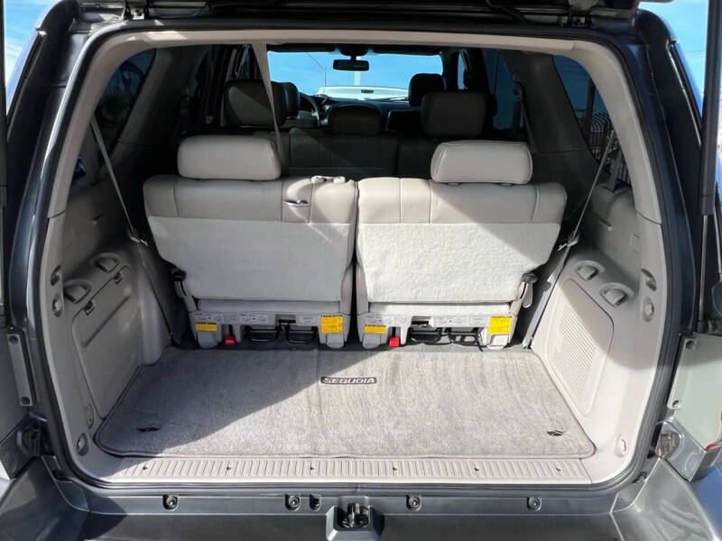 2006 Toyota Sequoia Limited