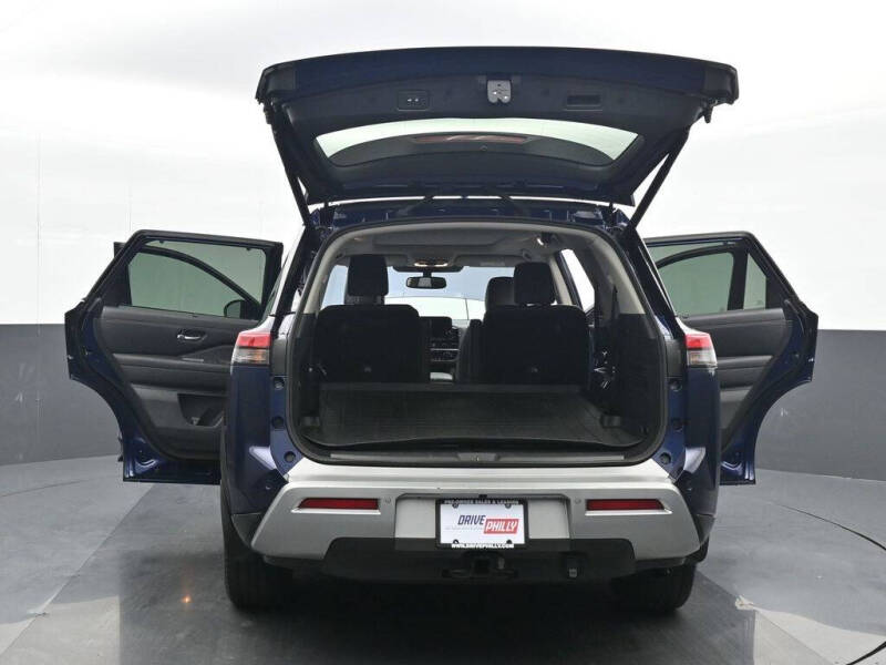 2022 Nissan Pathfinder Platinum