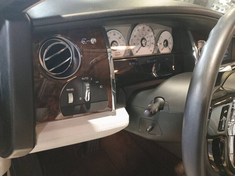 2013 Rolls-Royce Ghost 42