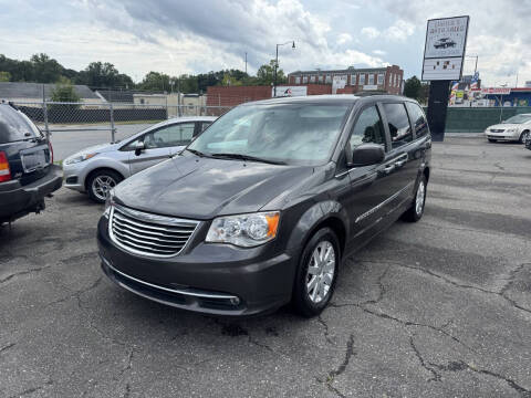2016 Chrysler Town and Country Touring