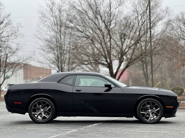 2019 Dodge Challenger SXT