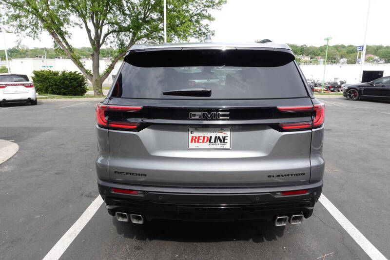 2026 GMC Acadia Elevation