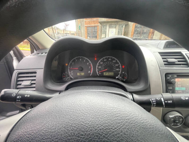 2013 Toyota Corolla LE